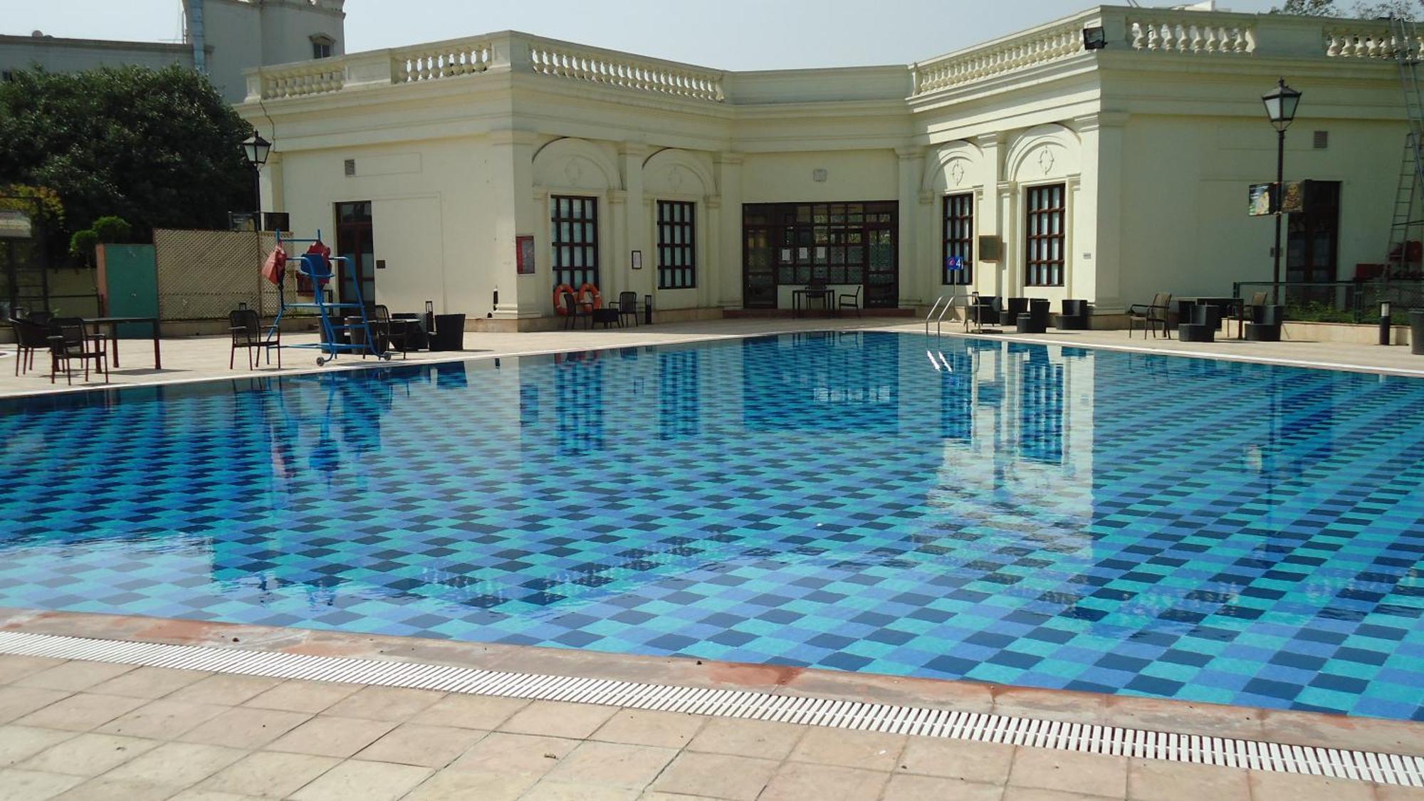 Hotel DLF Club 3 Gurgaon Zewnętrze zdjęcie