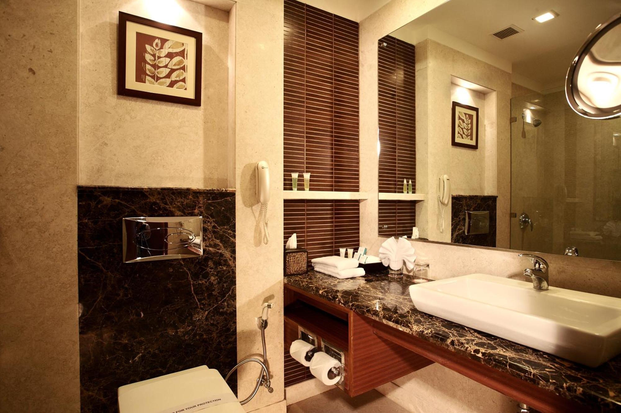 Hotel DLF Club 3 Gurgaon Zewnętrze zdjęcie