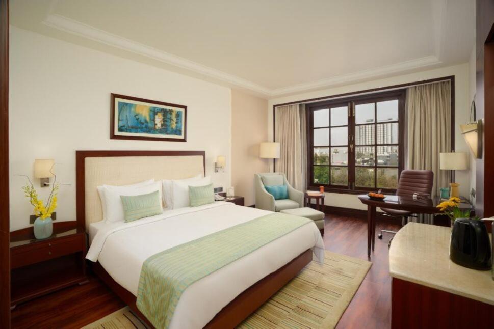 Hotel DLF Club 3 Gurgaon Zewnętrze zdjęcie