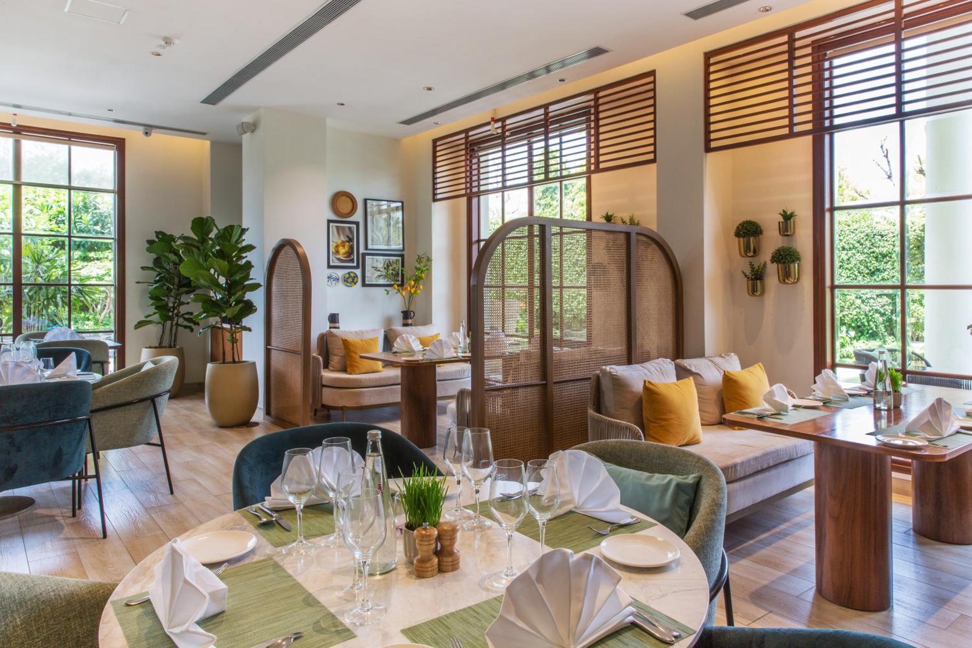 Hotel DLF Club 3 Gurgaon Zewnętrze zdjęcie